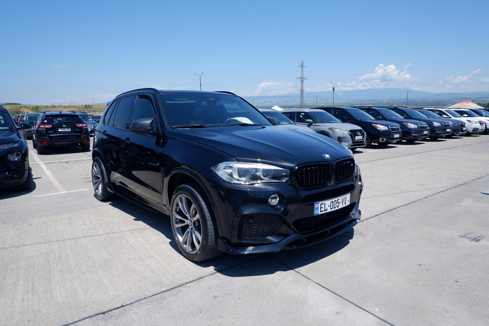 BMW X5 2017 — photo 2