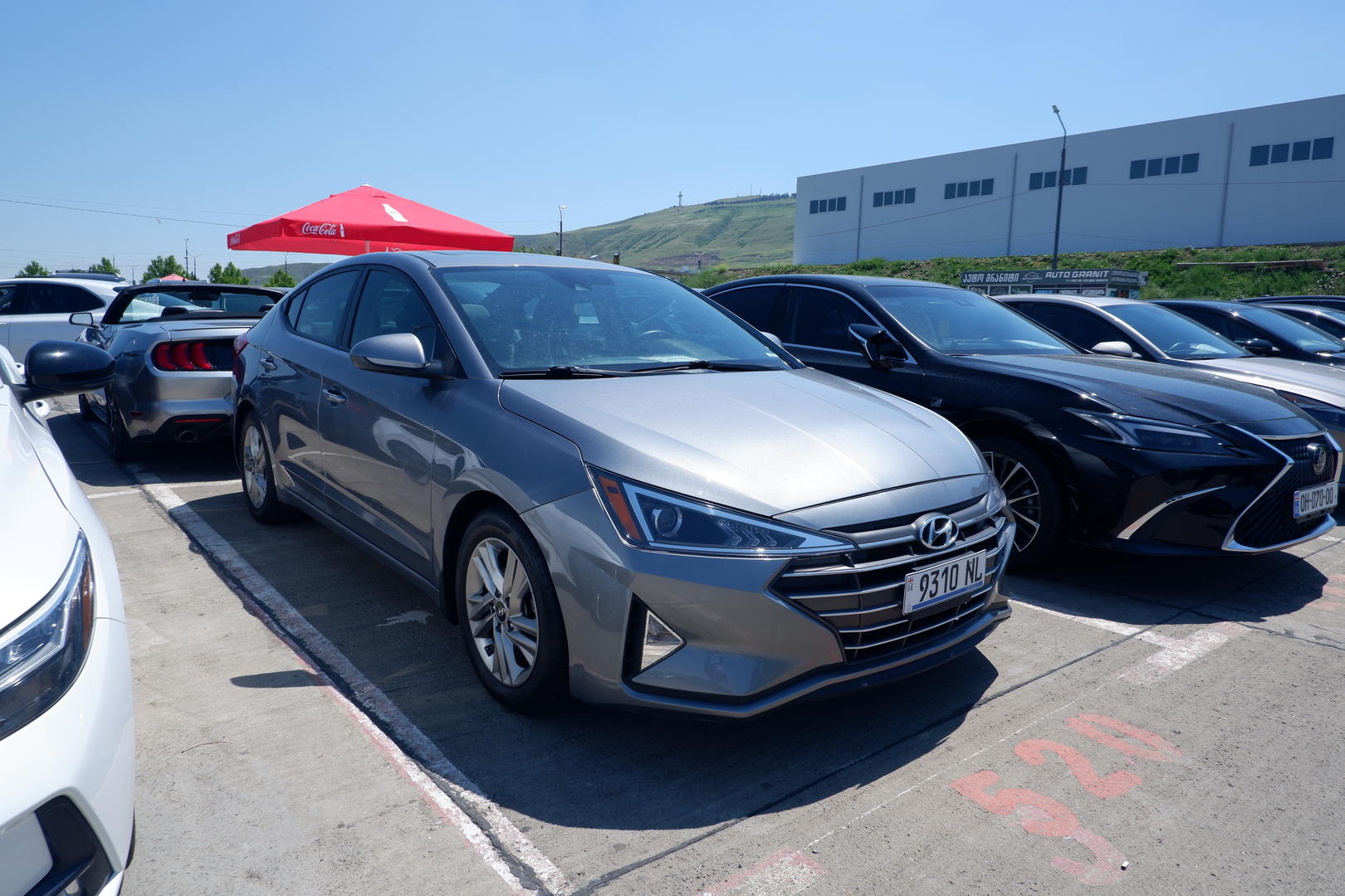Hyundai Elantra 2019 — photo 2
