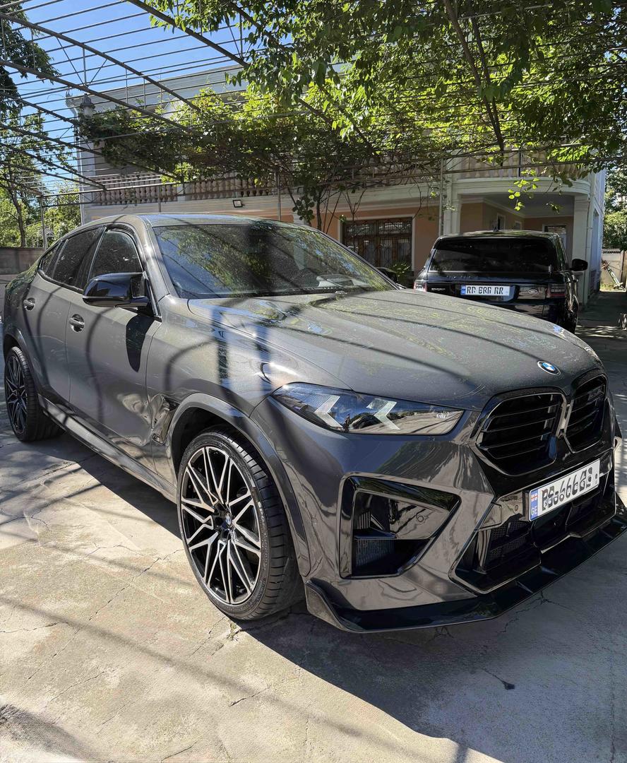 BMW X6 M 2022 — photo 2