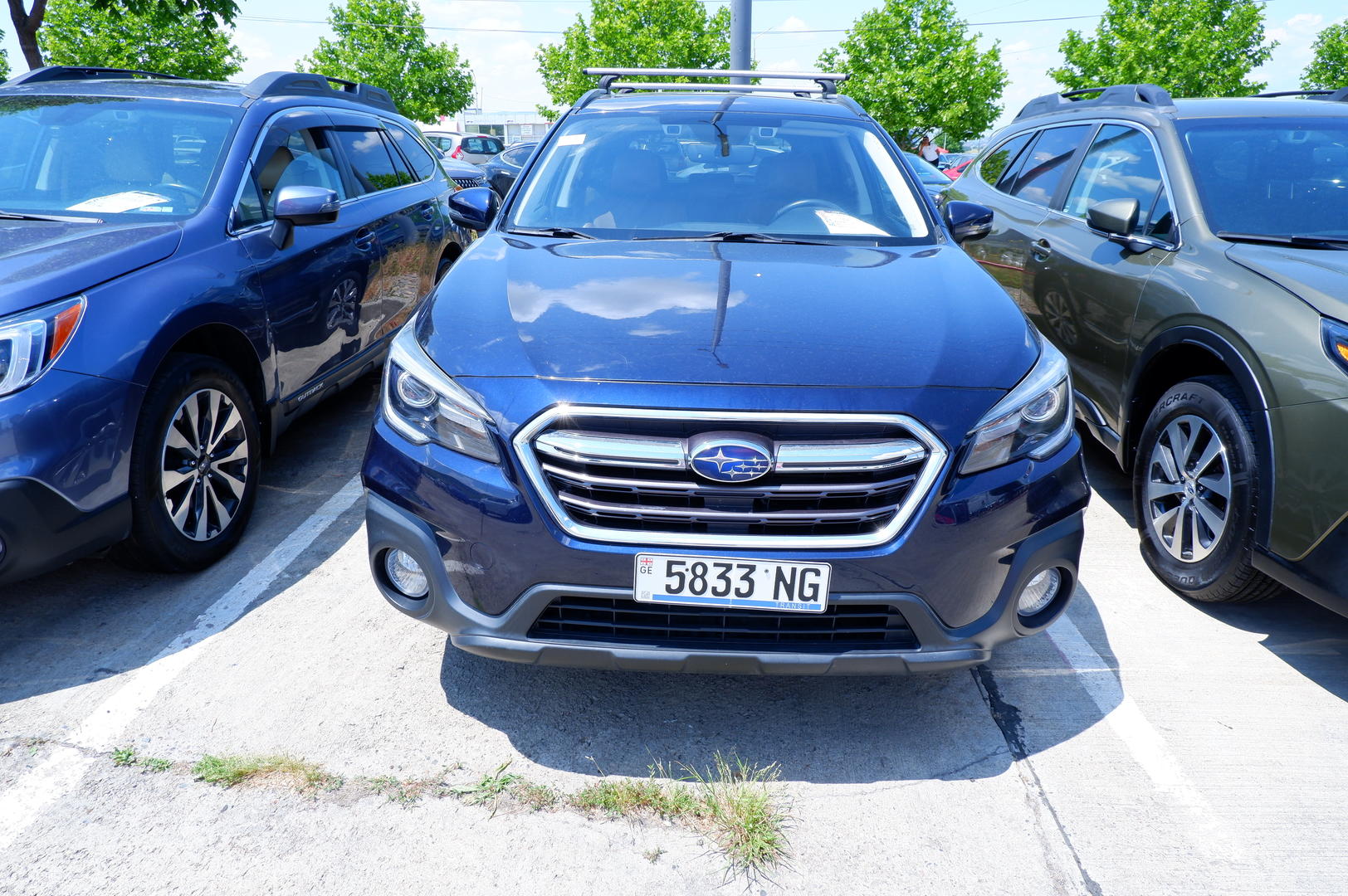 Subaru Outback 2018 — photo 2