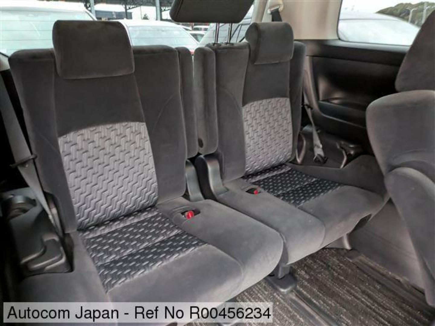 Toyota Vellfire 2015 — photo 2