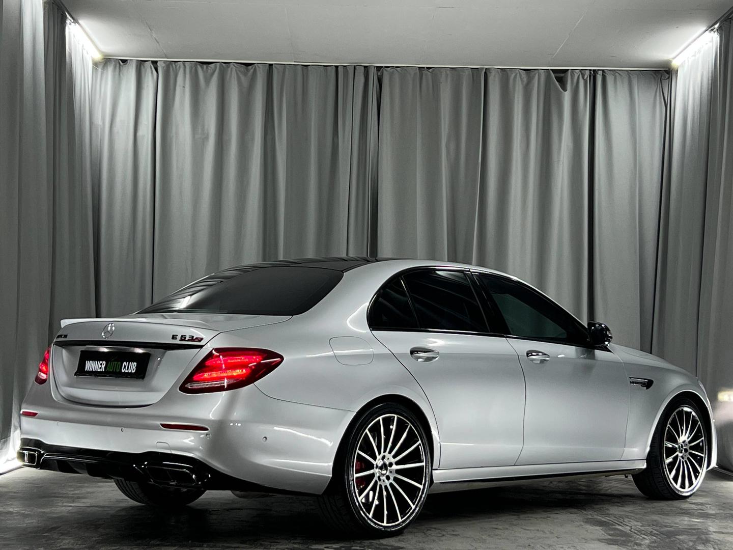Mercedes-Benz E 63 AMG 2018 — photo 2