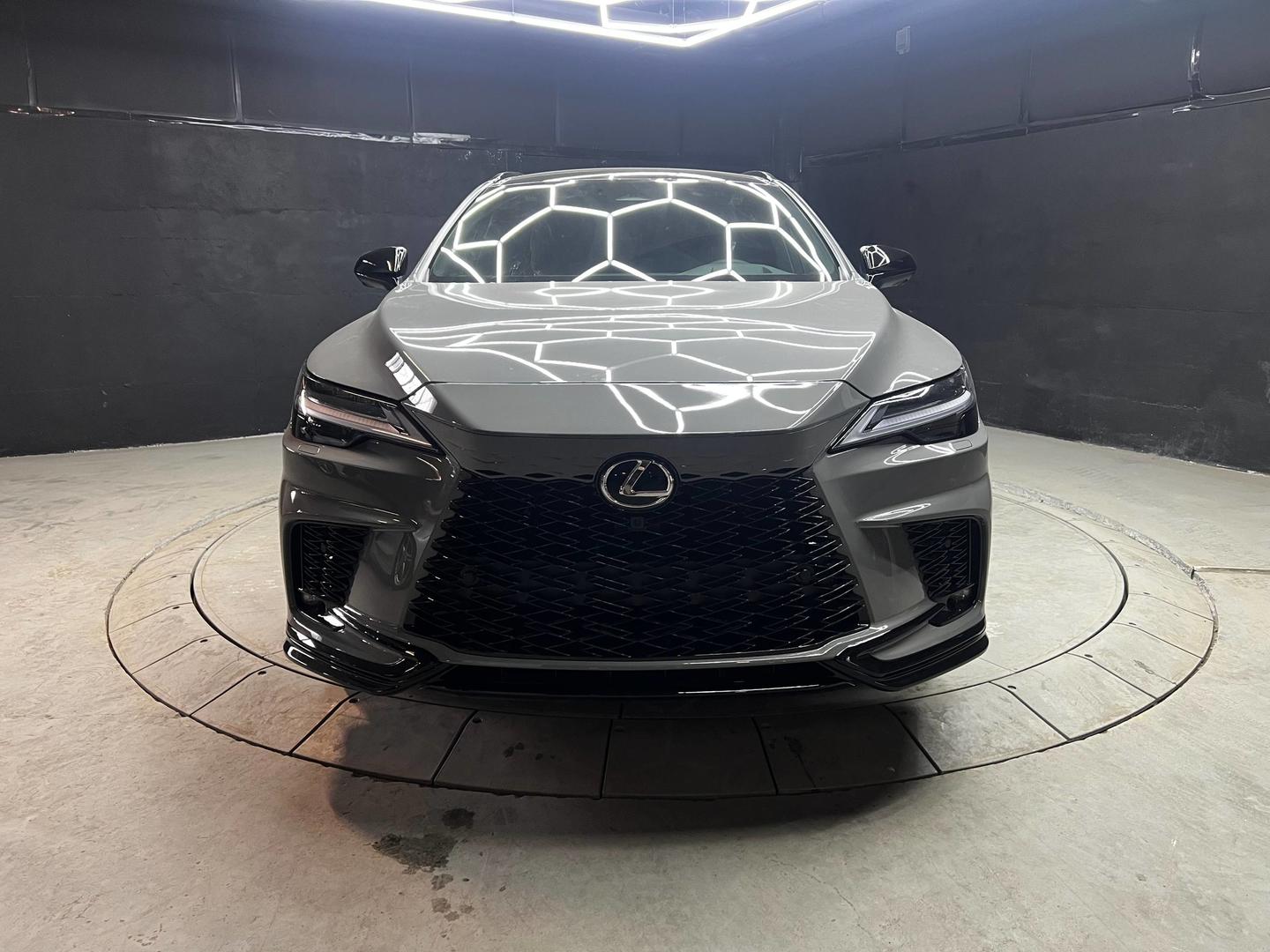 Lexus RX 500 2026 — photo 2
