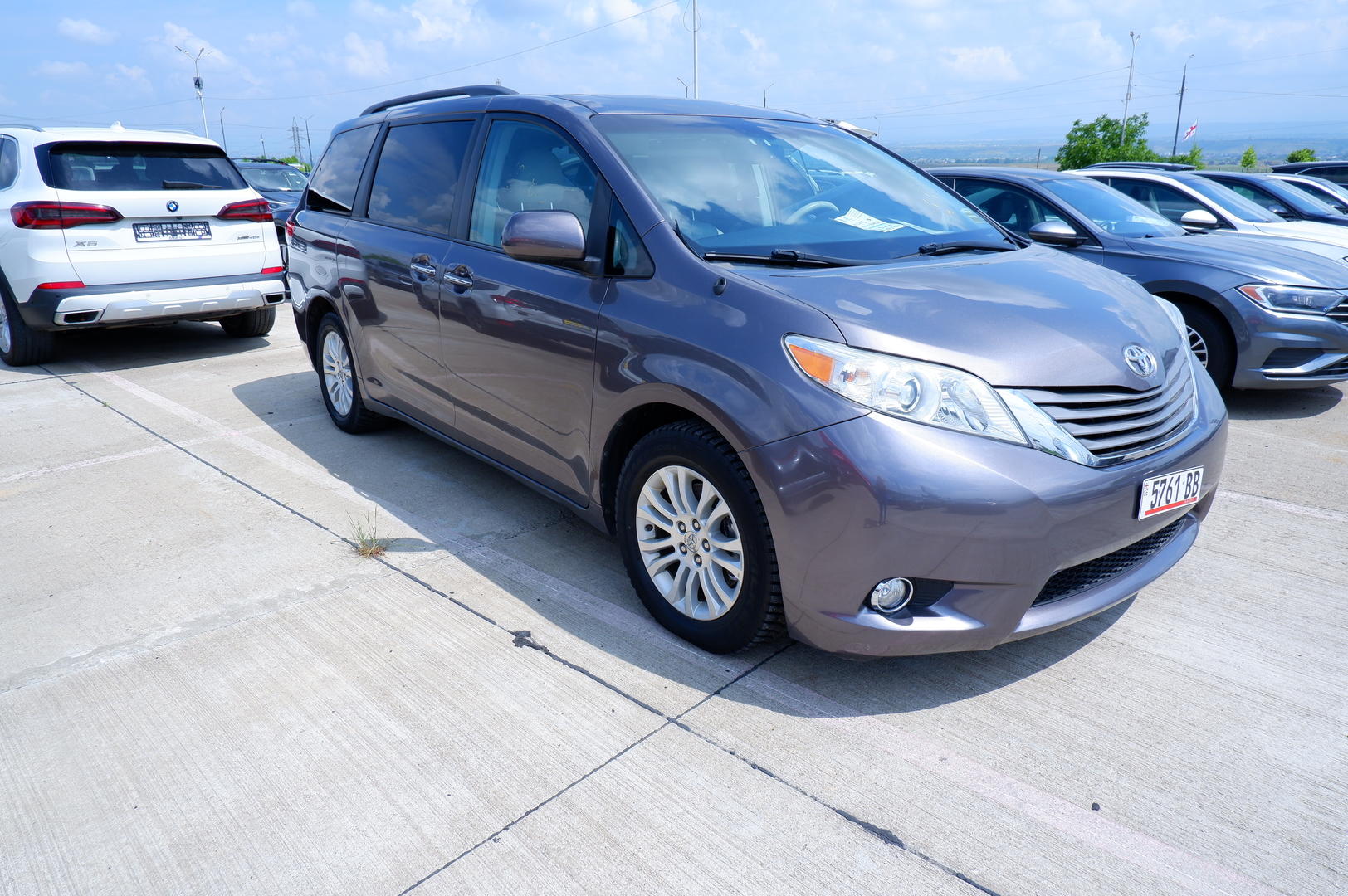 Toyota Sienna 2014 — photo 2