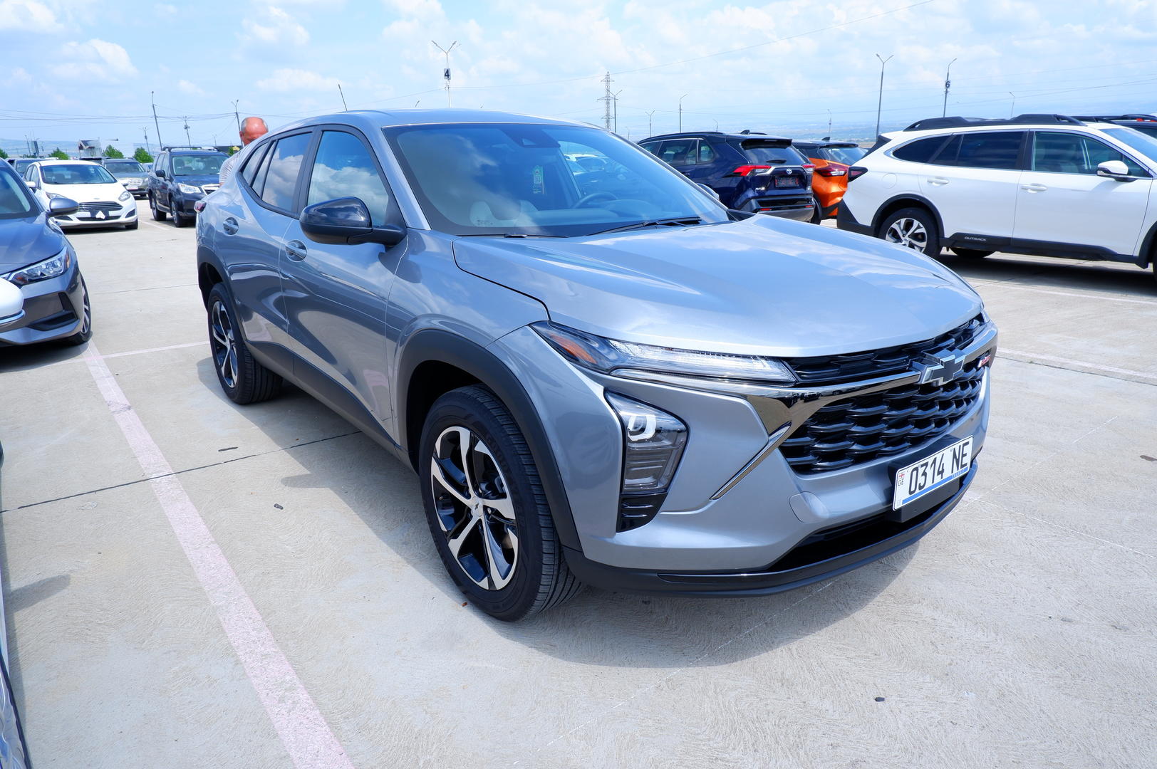 Chevrolet Trax 2023 — photo 2