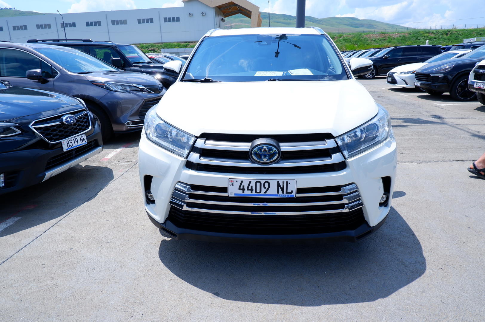 Toyota Highlander 2019 — photo 2