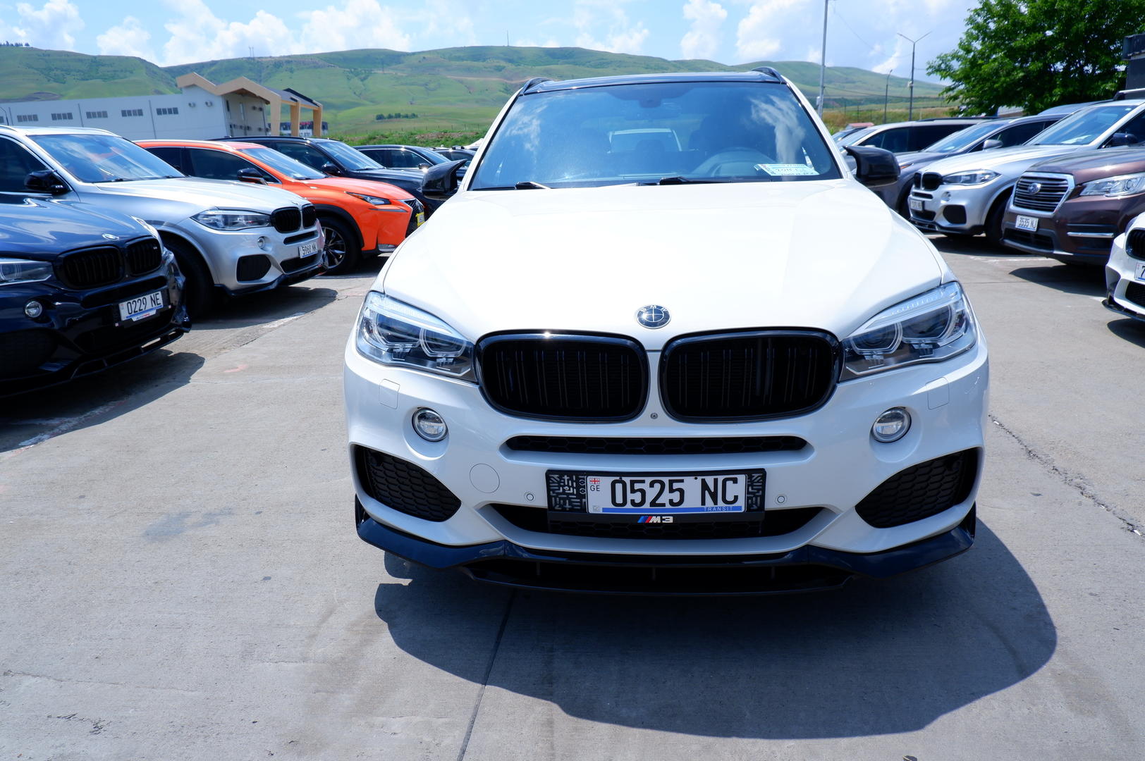BMW X5 2015 — photo 2