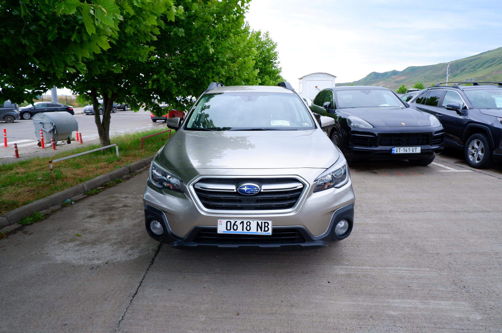 Subaru Outback 2018 — photo 2