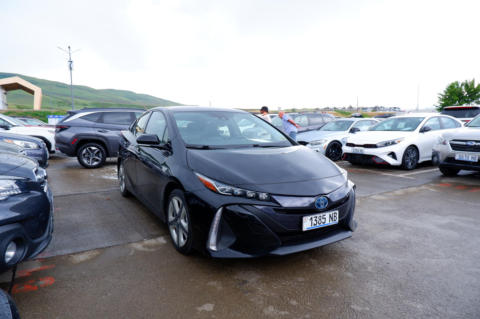 Toyota Prius Prime 2019 — photo 2