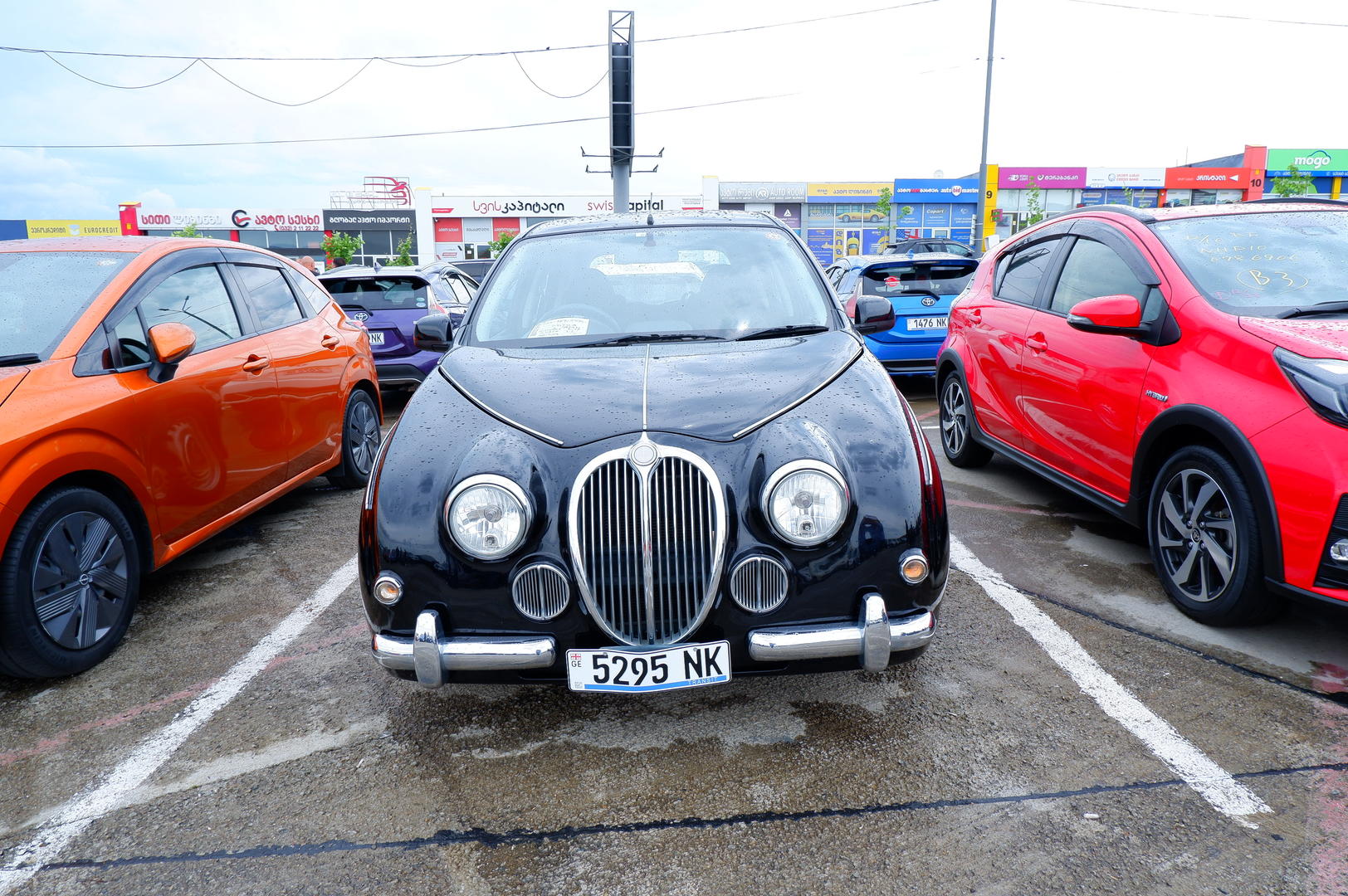 Mitsuoka Galue 2016 — photo 2