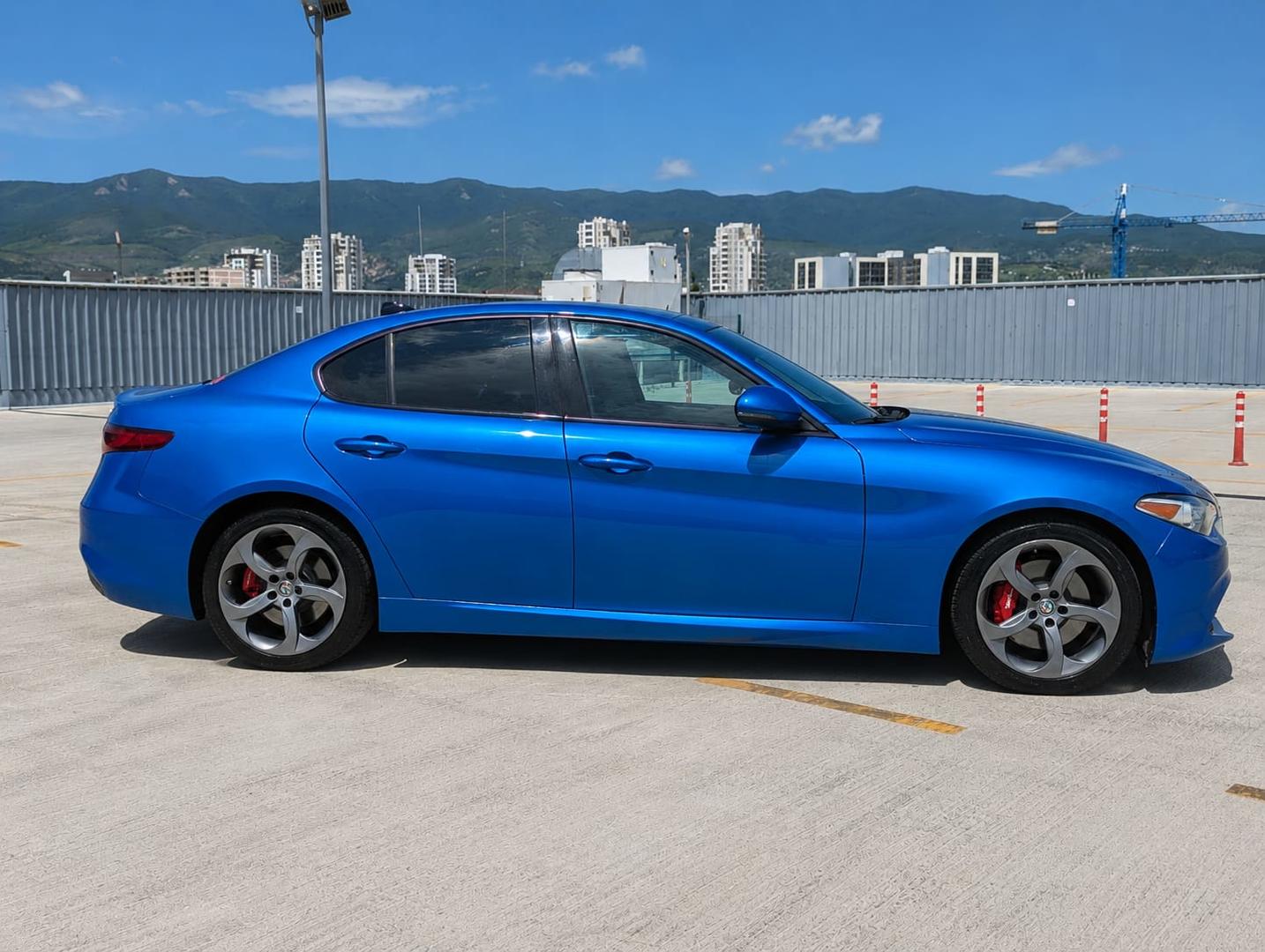 Alfa Romeo Giulia 2017 — photo 2