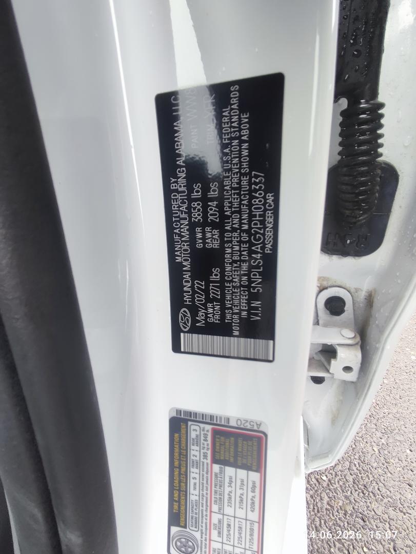 Hyundai Elantra 2022 — photo 2