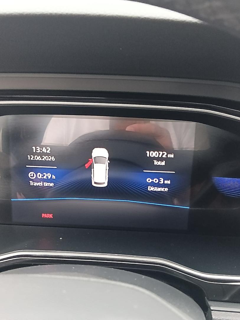 Volkswagen Jetta 2023 — photo 2