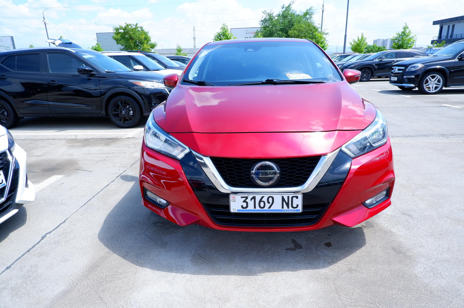 Nissan Versa 2021 — photo 2