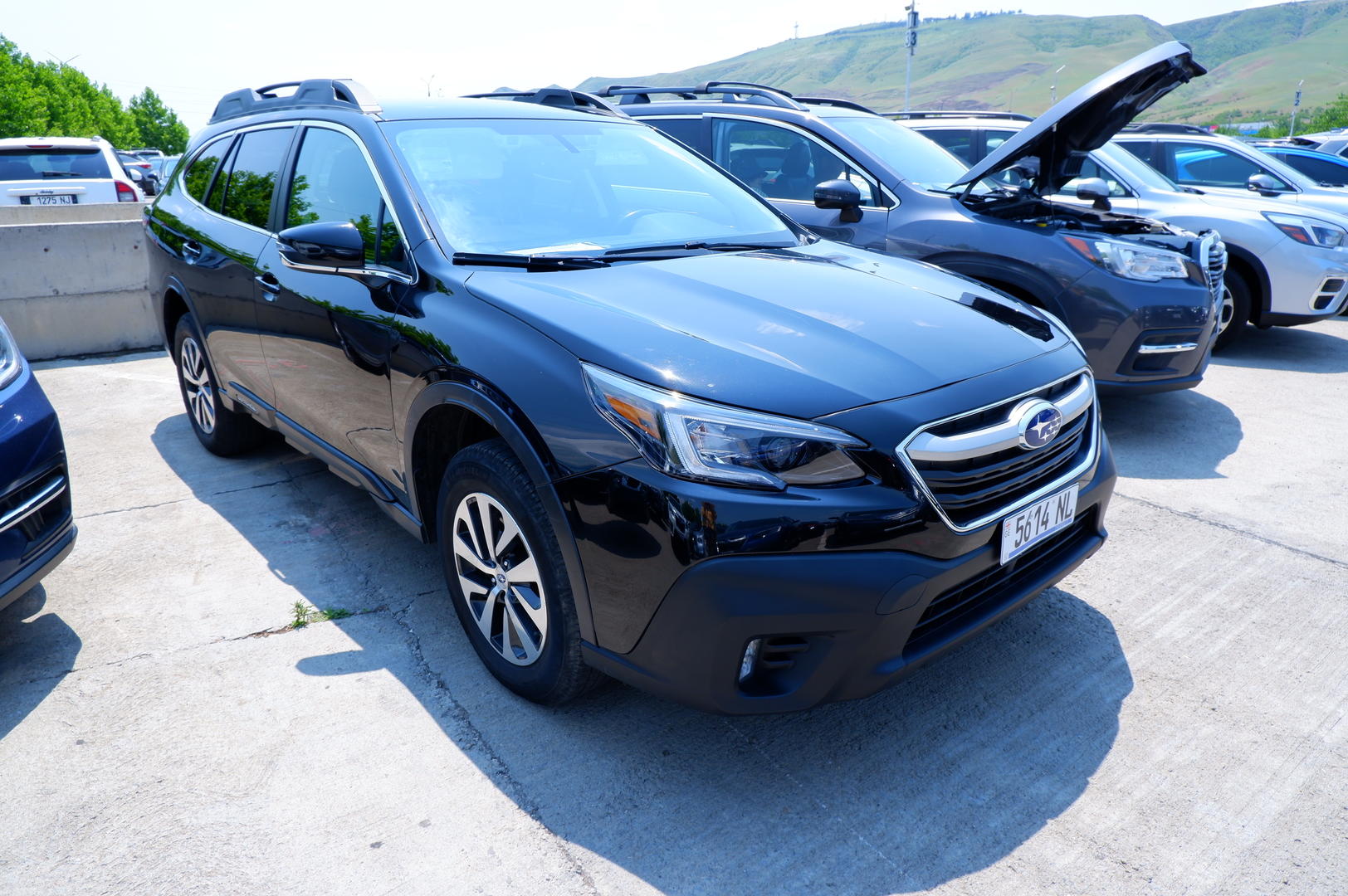 Subaru Outback 2021 — photo 2
