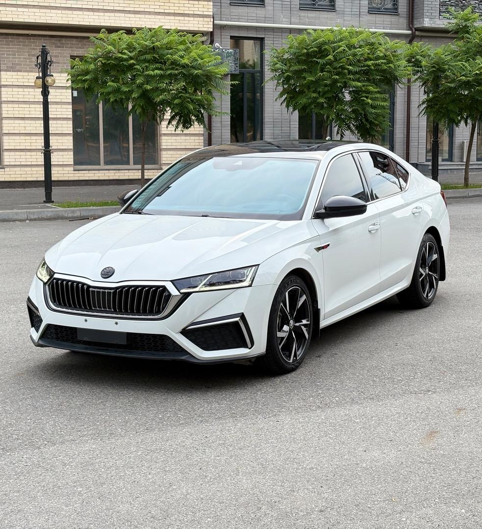 Skoda Octavia 2022 — photo 2
