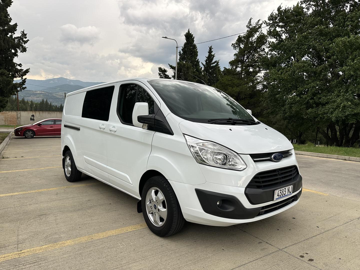 Ford Transit 2017 — photo 2