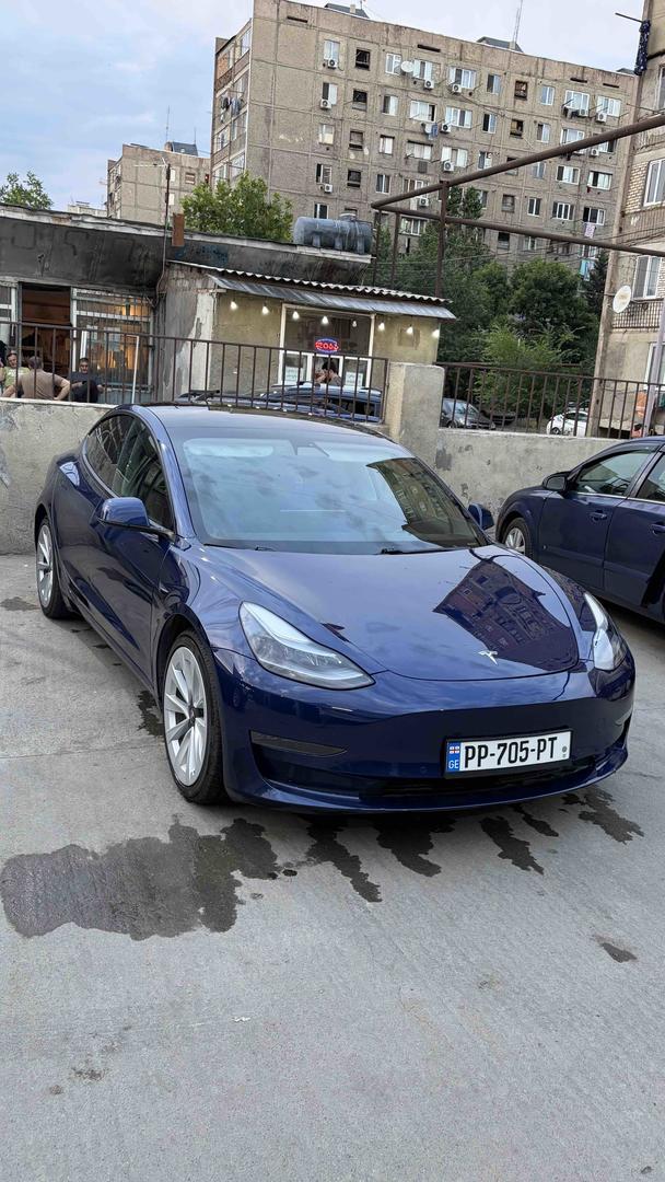 Tesla Model 3 2021 — photo 2