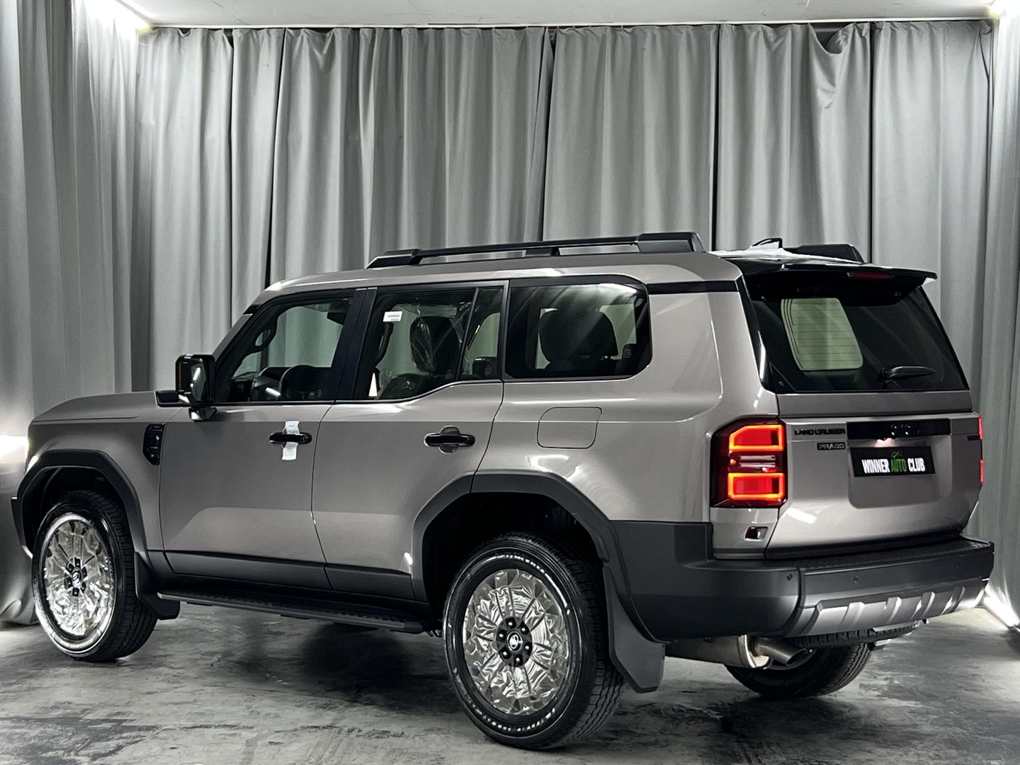 Toyota Land Cruiser Prado 2026 — photo 2