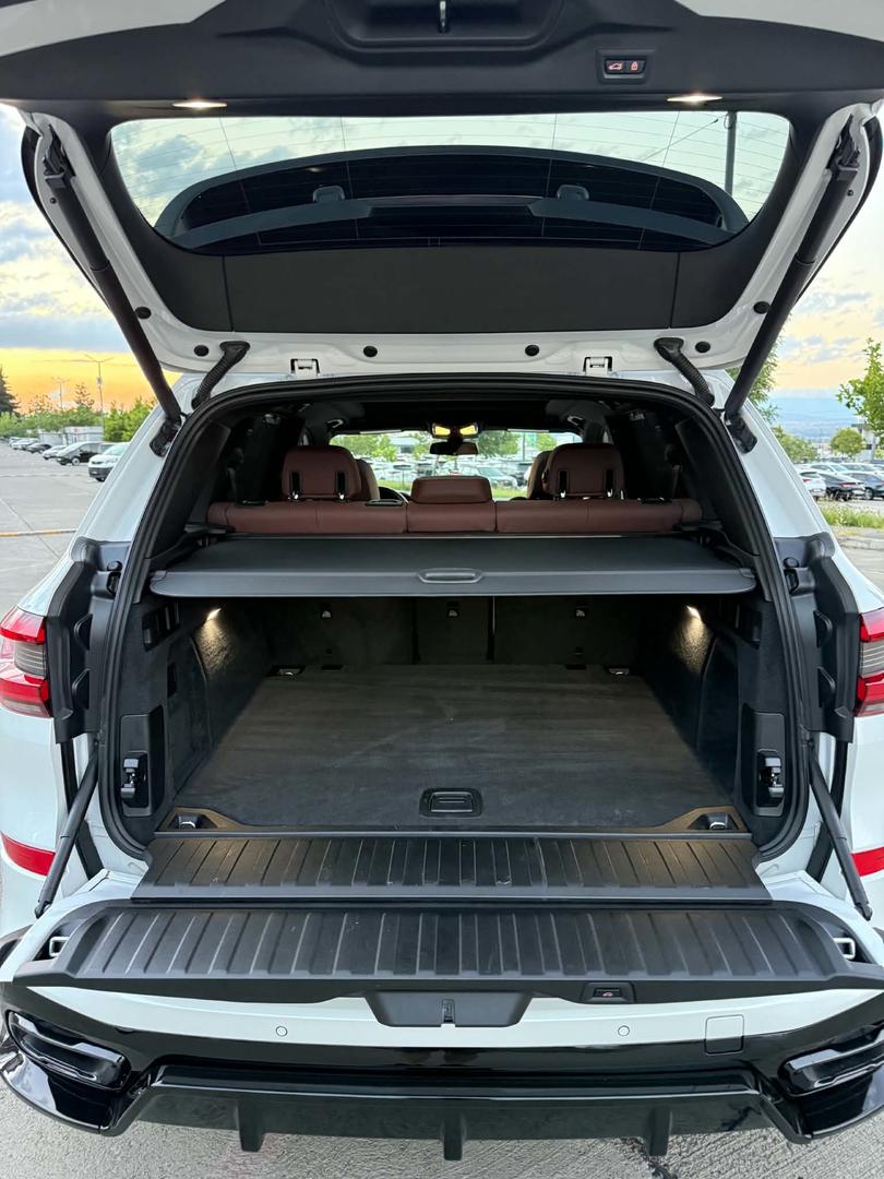 BMW X5 2021 — photo 2