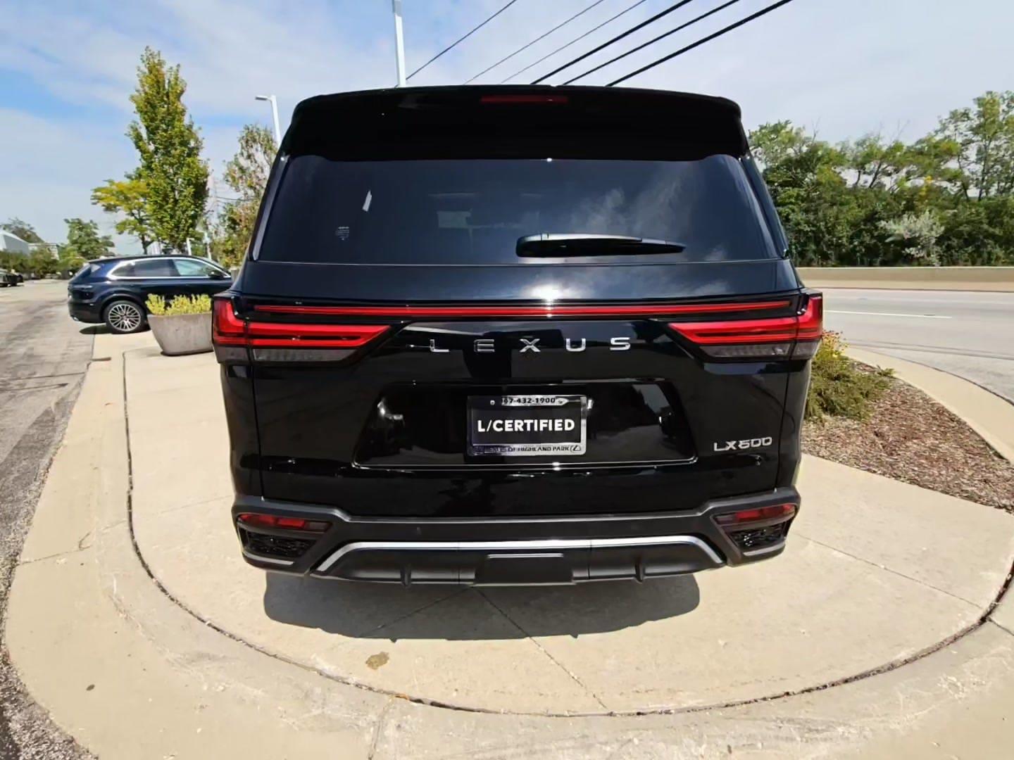 Lexus lx 600 2024 — photo 2