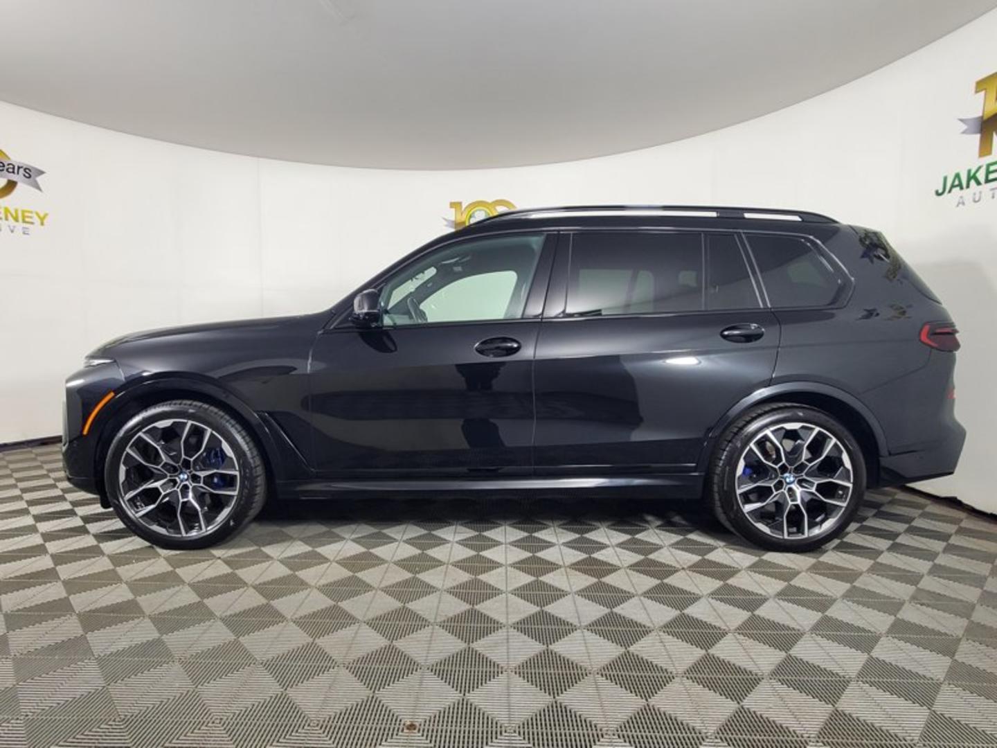 BMW X7 2024 — photo 2