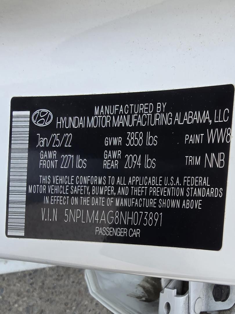 Hyundai Elantra 2022 — photo 2