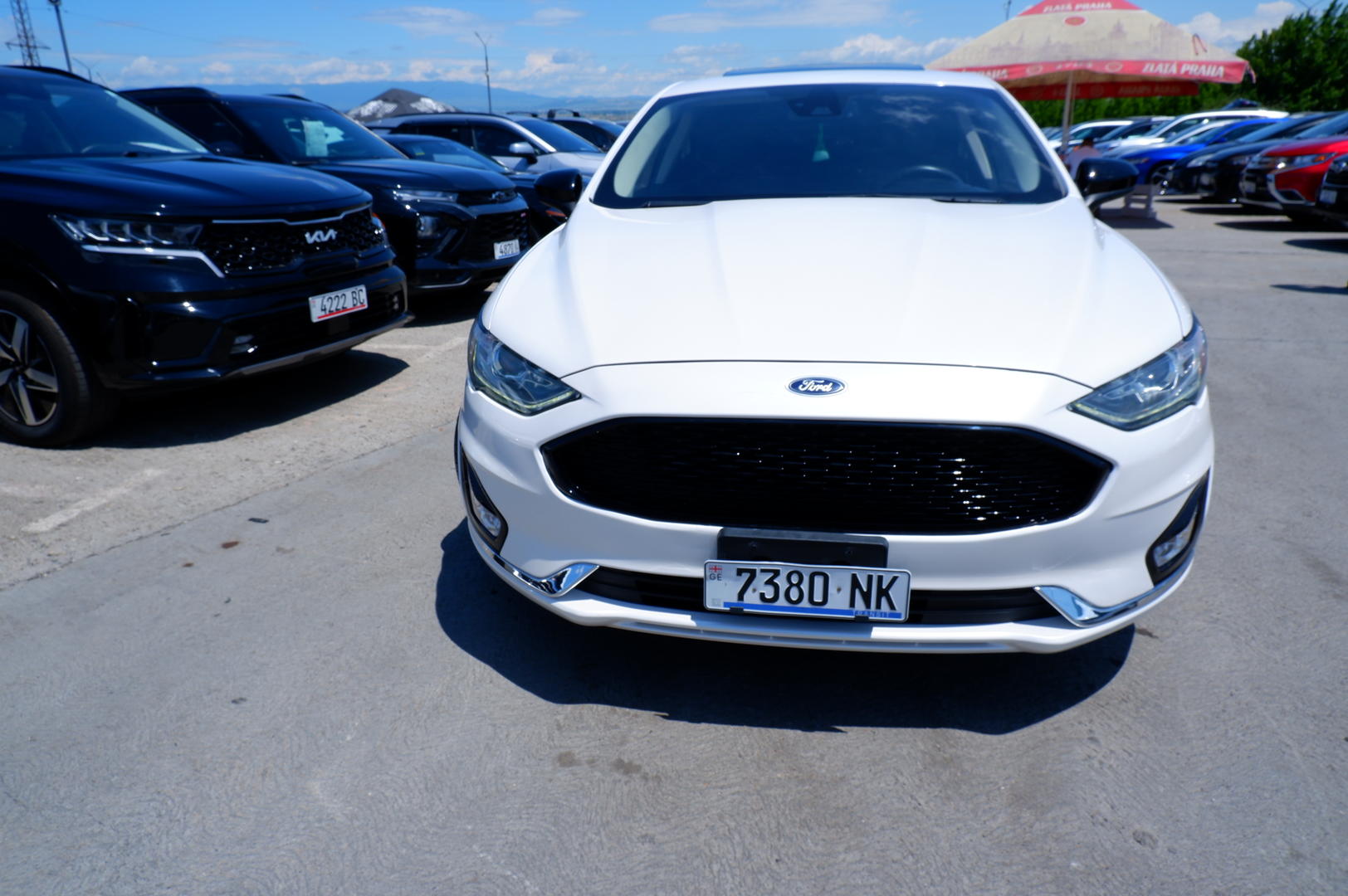 Ford Fusion 2019 — photo 2