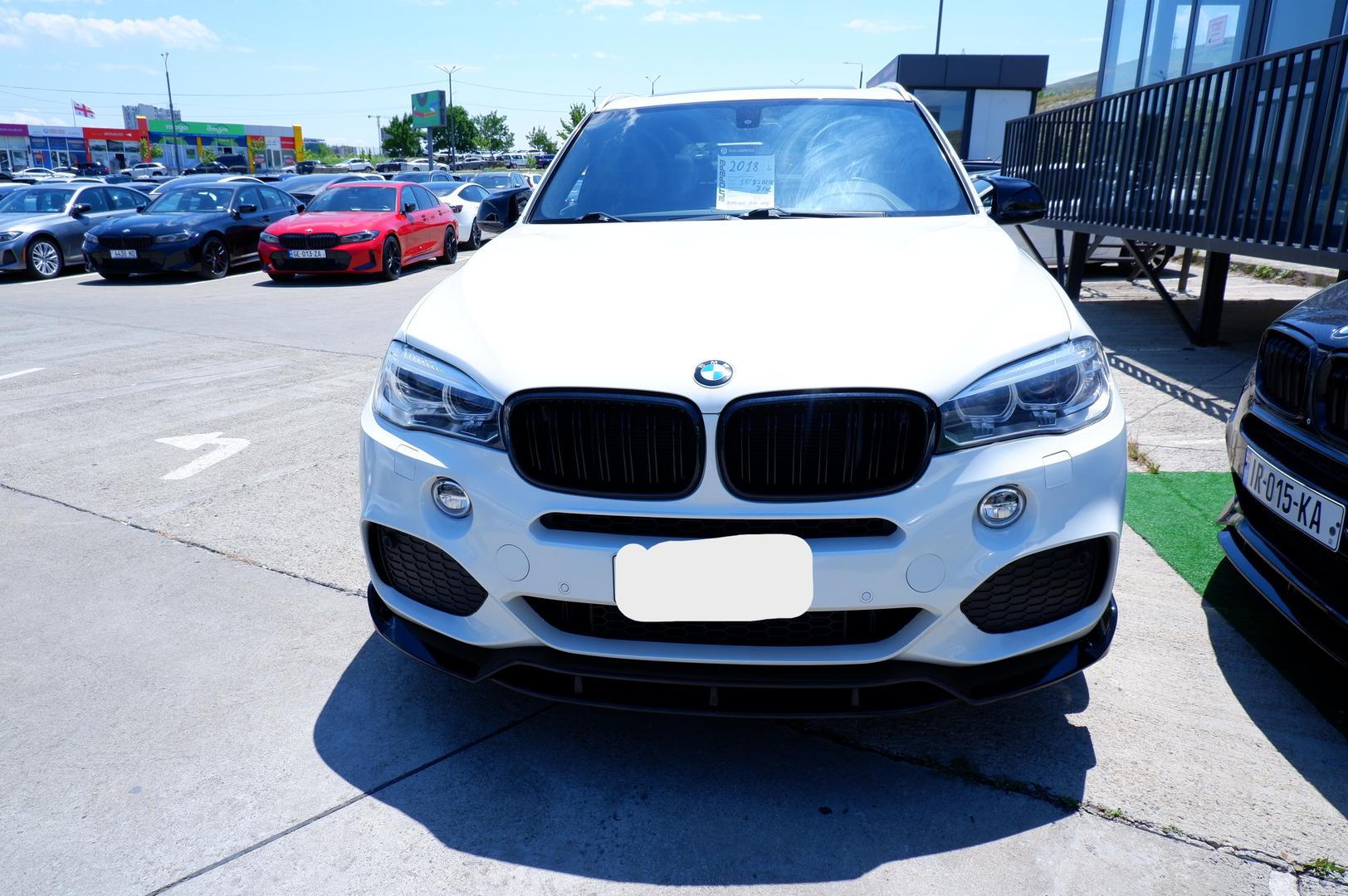 BMW X5 2018 — photo 2