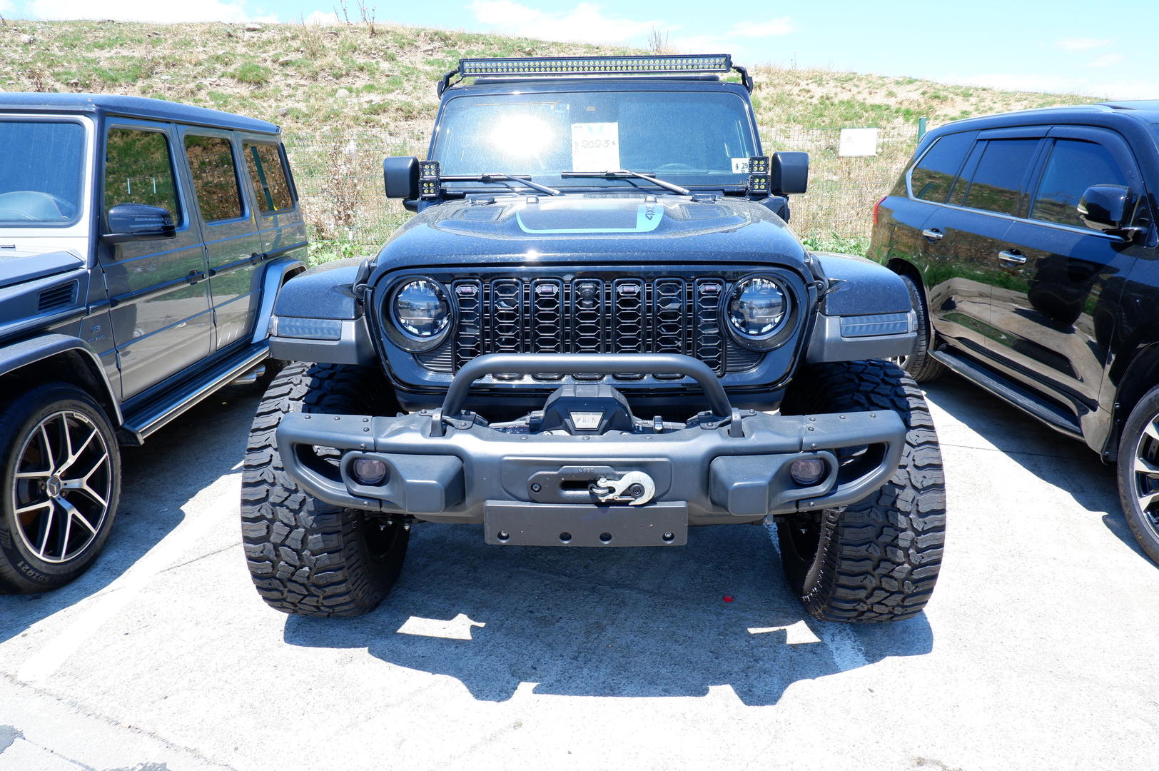 Jeep Wrangler 2023 — photo 2