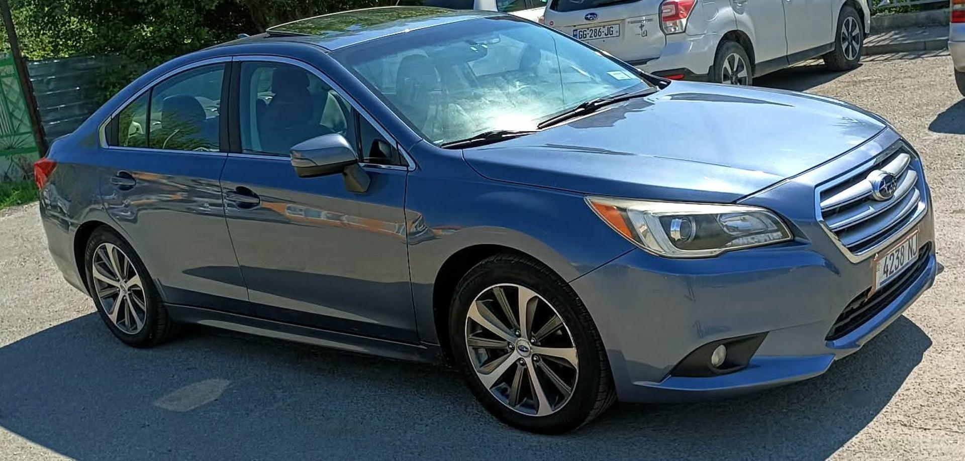 Subaru Legacy 2017 — photo 2