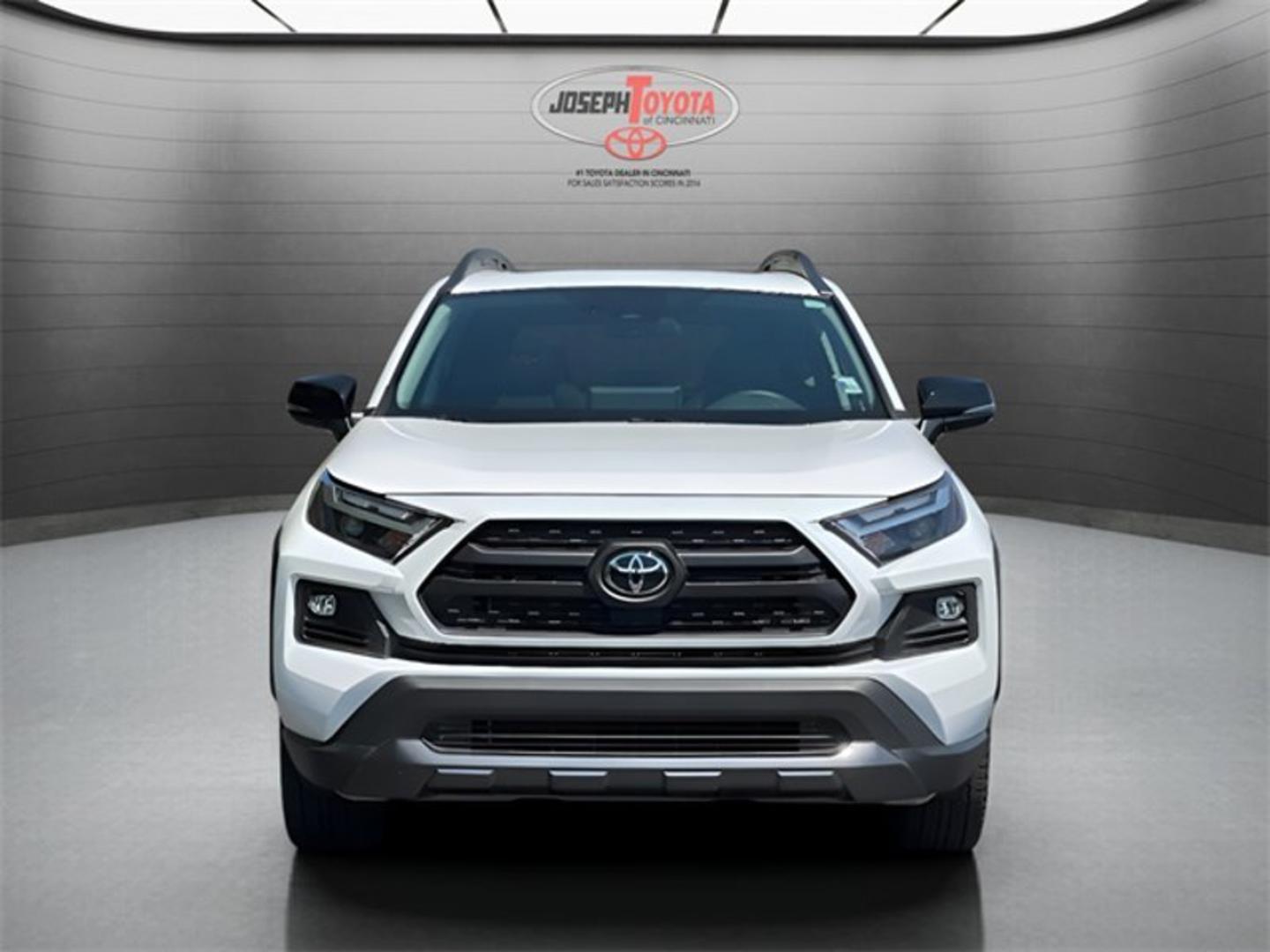 Toyota RAV4 2022 — photo 2