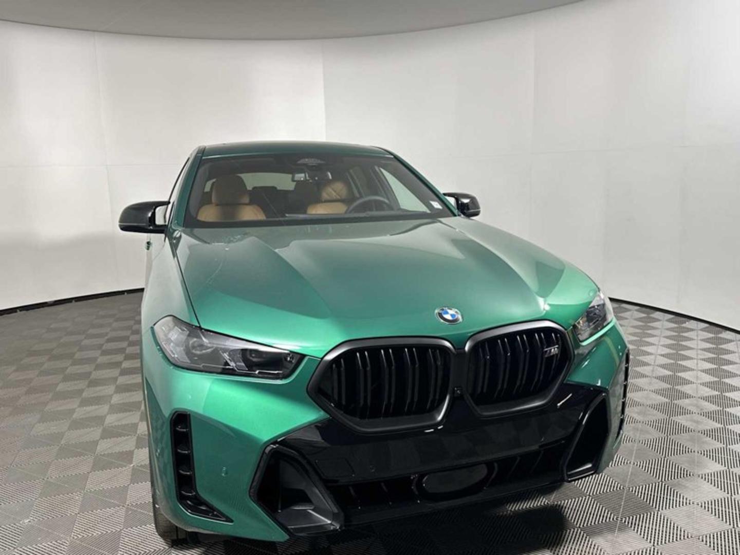 BMW X6 M 2026 — photo 2