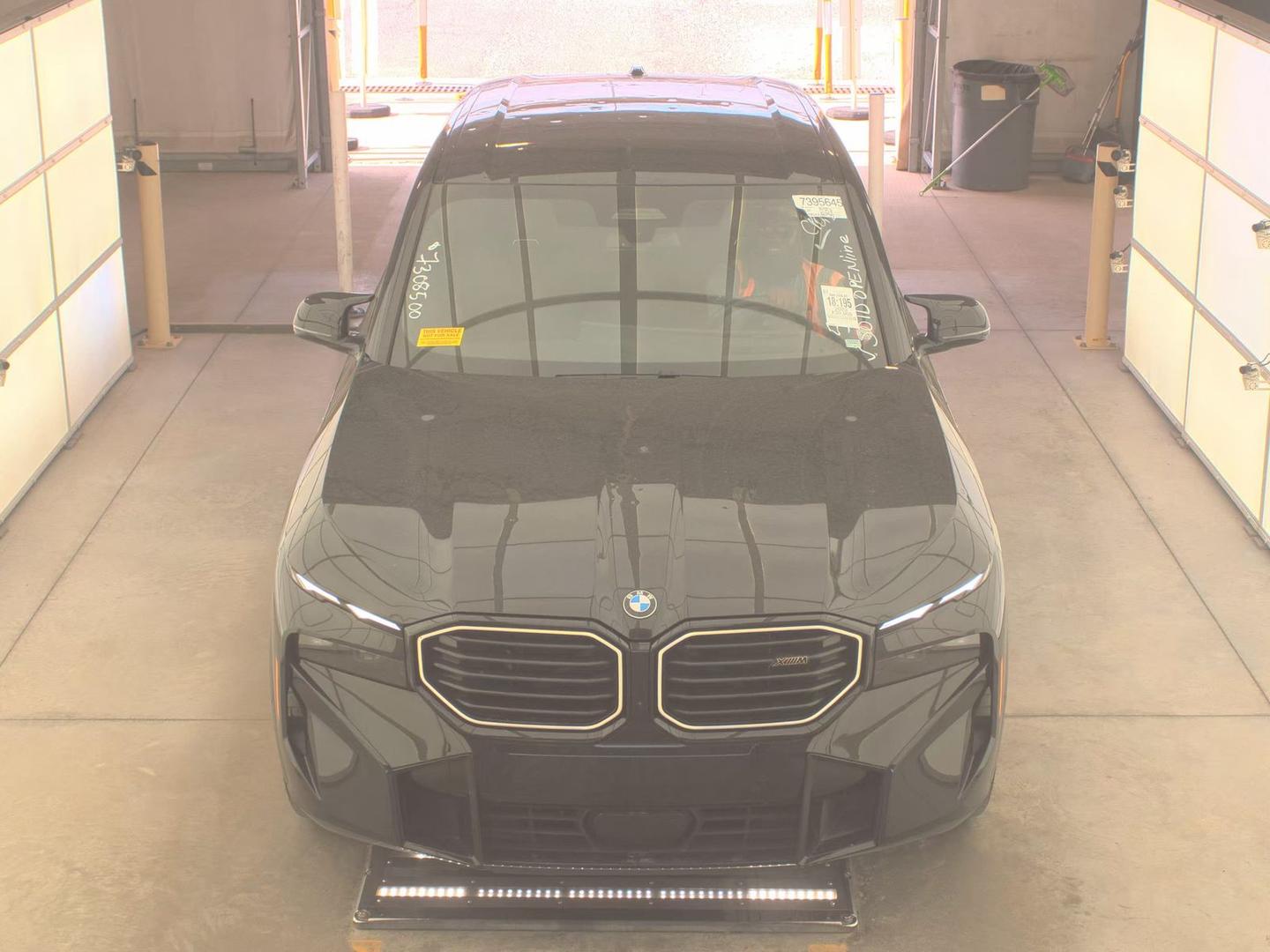 BMW XM 2023 — photo 2