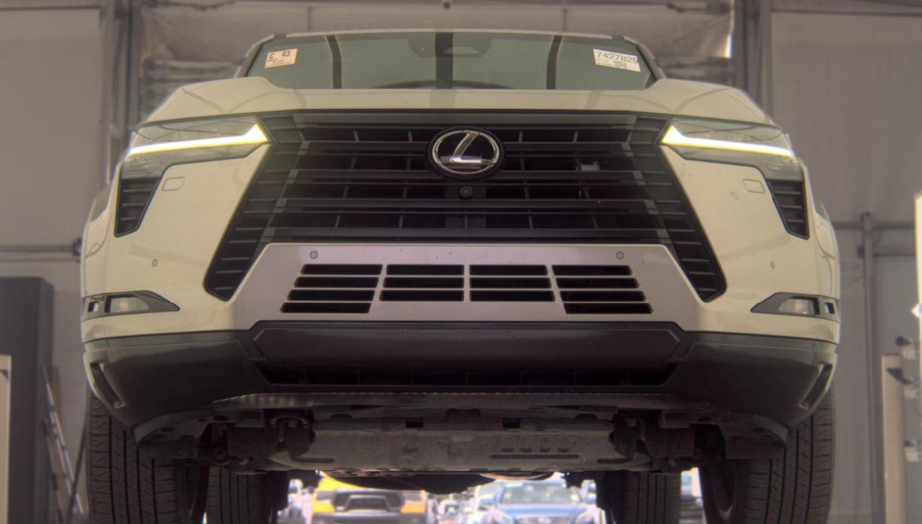 Lexus GX 550 2024 — photo 2