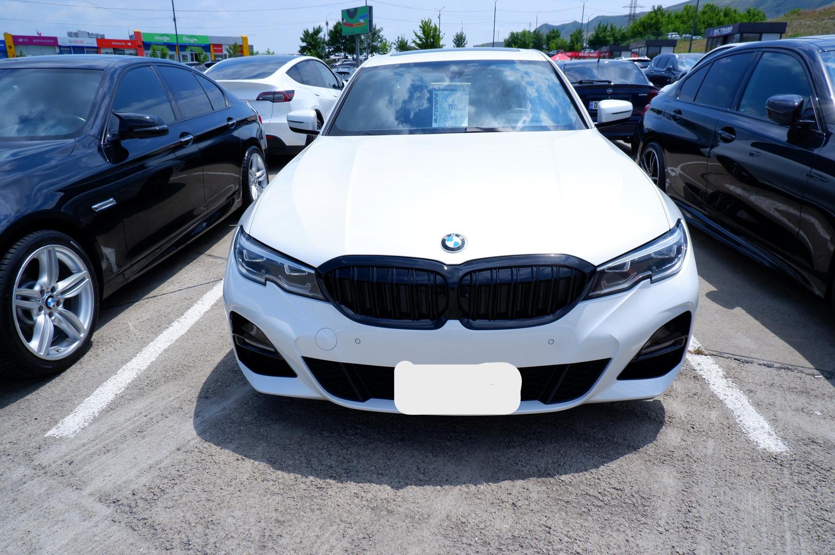 BMW 330 2020 — photo 2