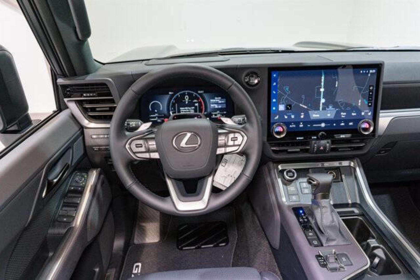 Lexus GX 550 2025 — photo 2
