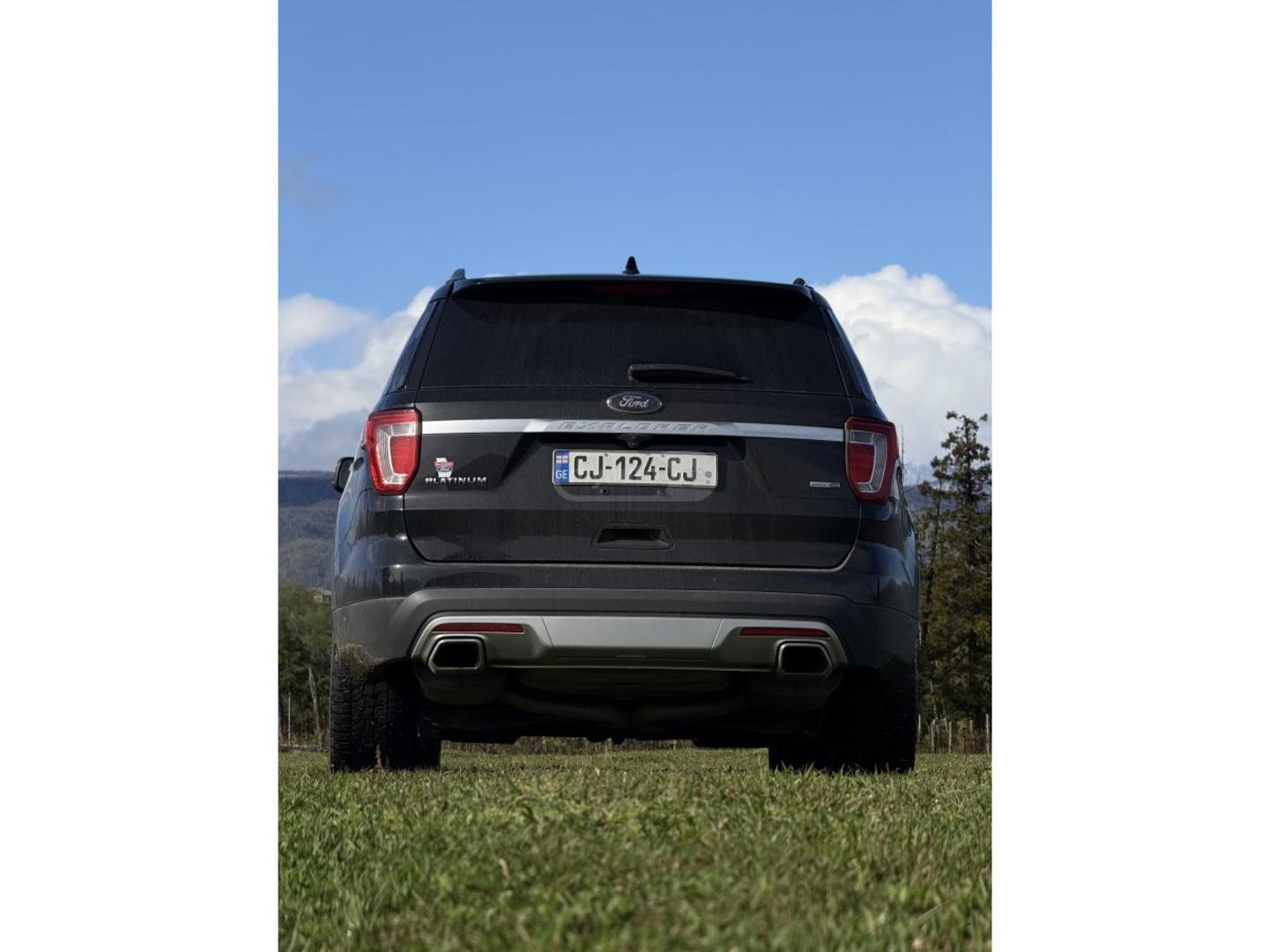 Ford Explorer 2016 — photo 2