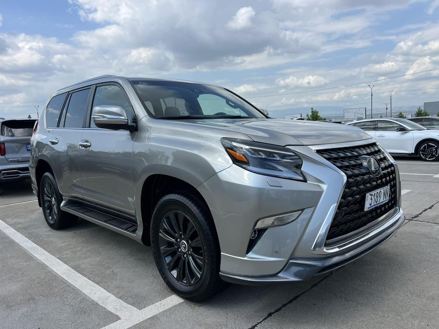 Lexus GX 460 2020 — photo 2