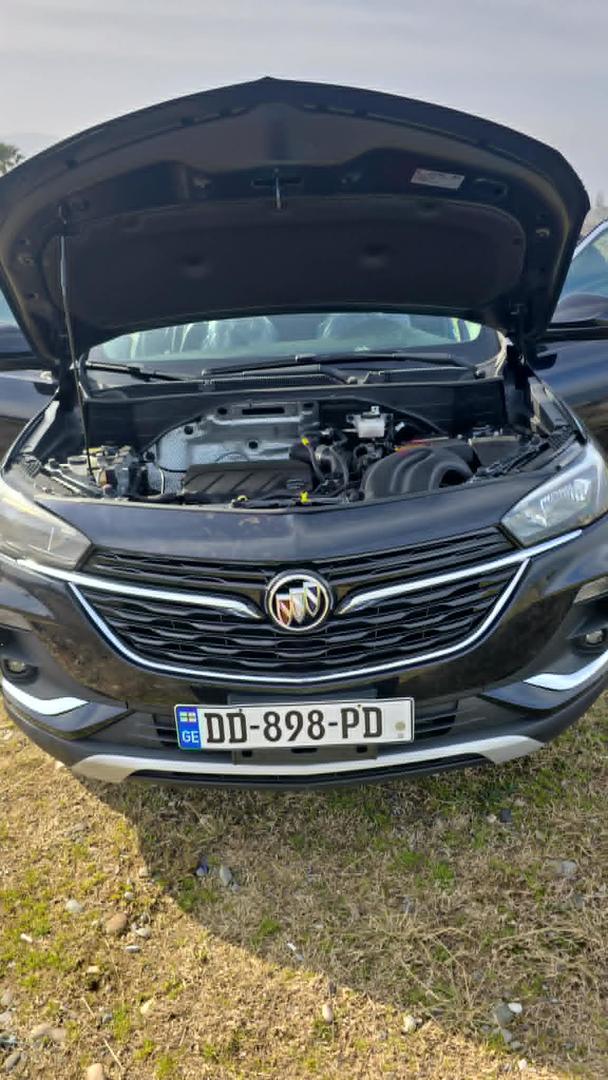 Buick Encore 2020 — photo 2