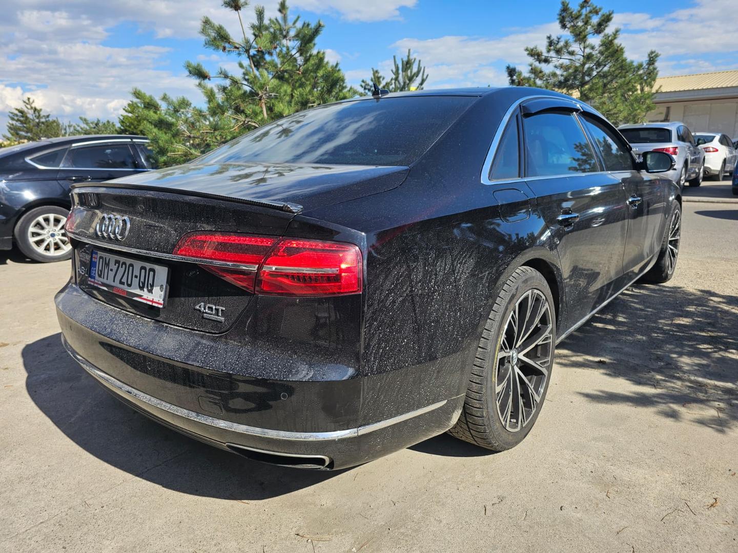 Audi A8 2014 — photo 2