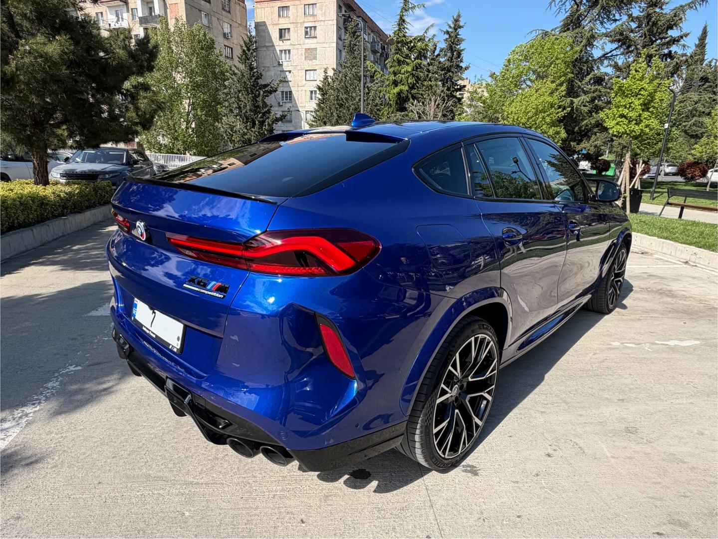 BMW X6 M 2022 — photo 2