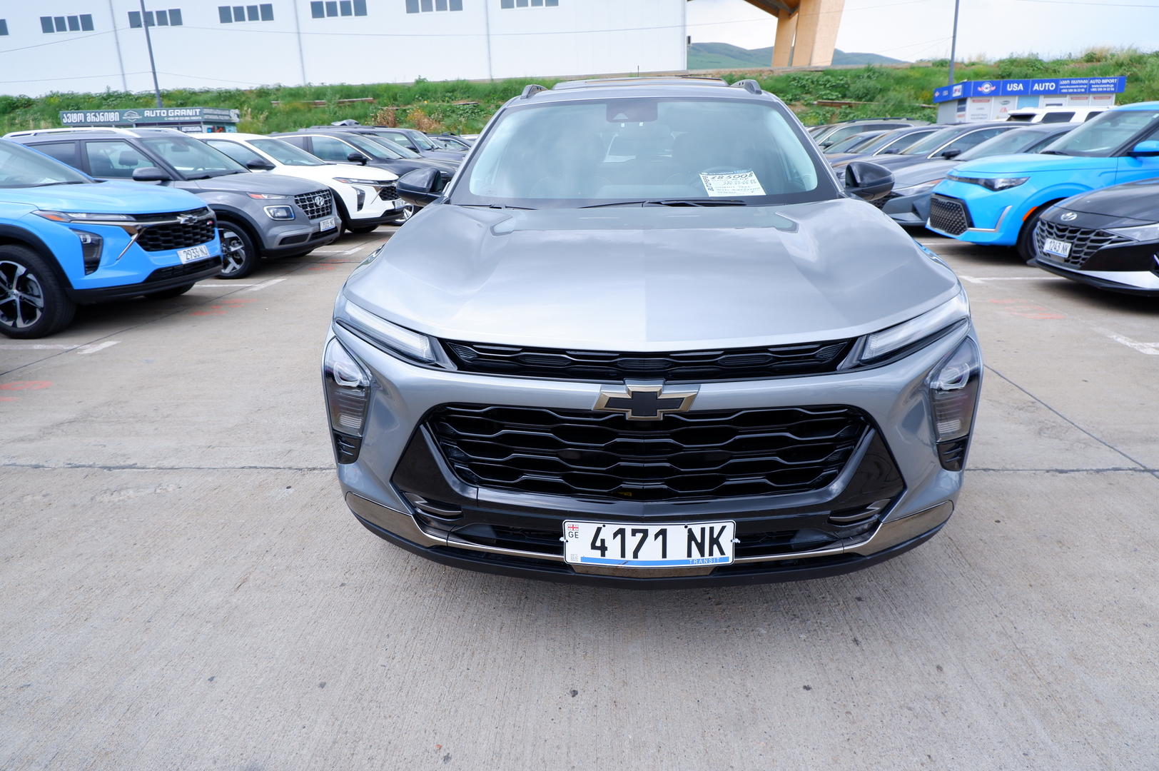 Chevrolet Trax 2023 — photo 2