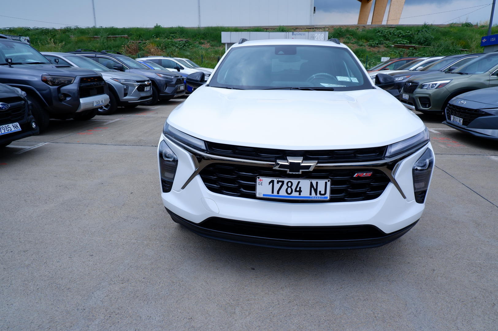 Chevrolet Trax 2023 — photo 2