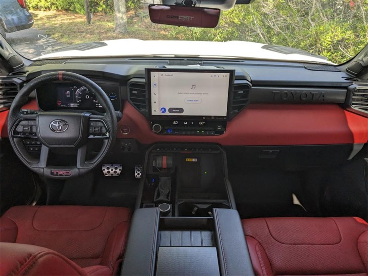 Toyota Tundra 2024 — photo 2