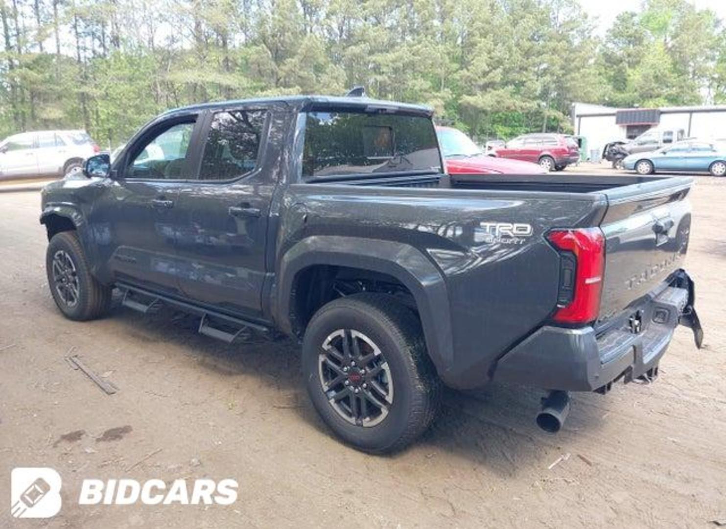Toyota Tacoma 2025 — photo 2