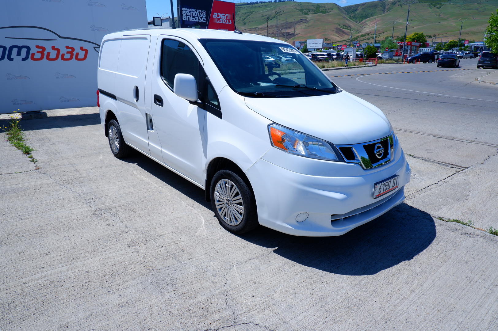 Nissan NV200 2020 — photo 2