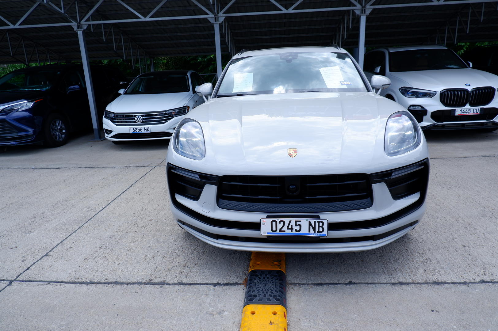 Porsche Macan 2024 — photo 2
