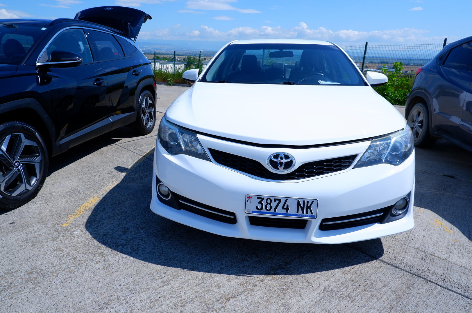 Toyota Camry 2014 — photo 2
