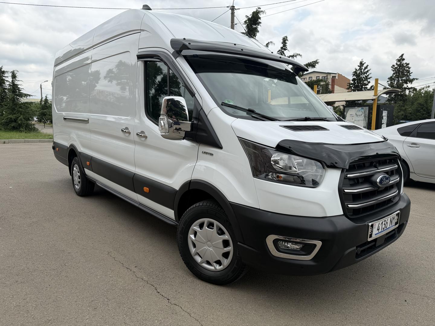 Ford Transit 2024 — photo 2